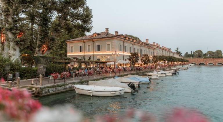Pavillon Apartments in Peschiera del Garda