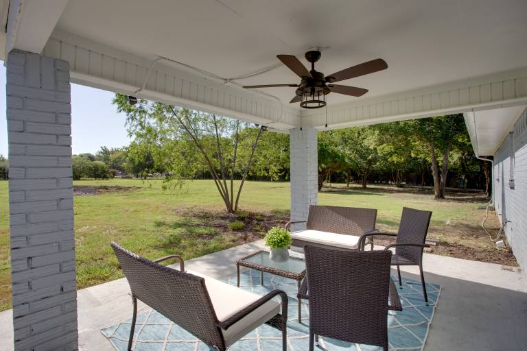 3 Mi to Dtwn McKinney: Suburban Texas Retreat — photo 2