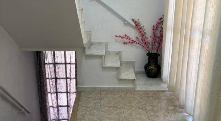 Vacation home with pool — photo 5