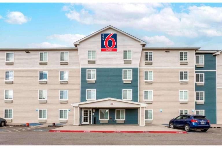 Apartment with 1 room for 2 persons in El Paso, TX