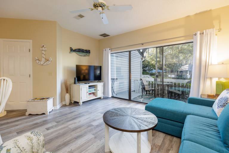 48 Ocean Breeze: Pet Friendly, Pool Views, Free Bikes, Tennis, Walk to Beach — photo 3