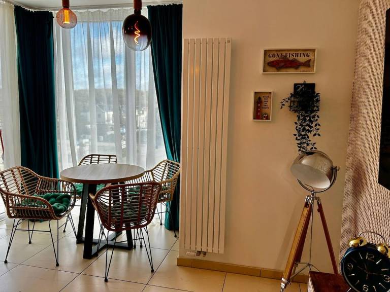 Fully equipped lovely vacation home with pool & hot tub | Next to the beach | Suitable for remote work | Pets are welcome — photo 3