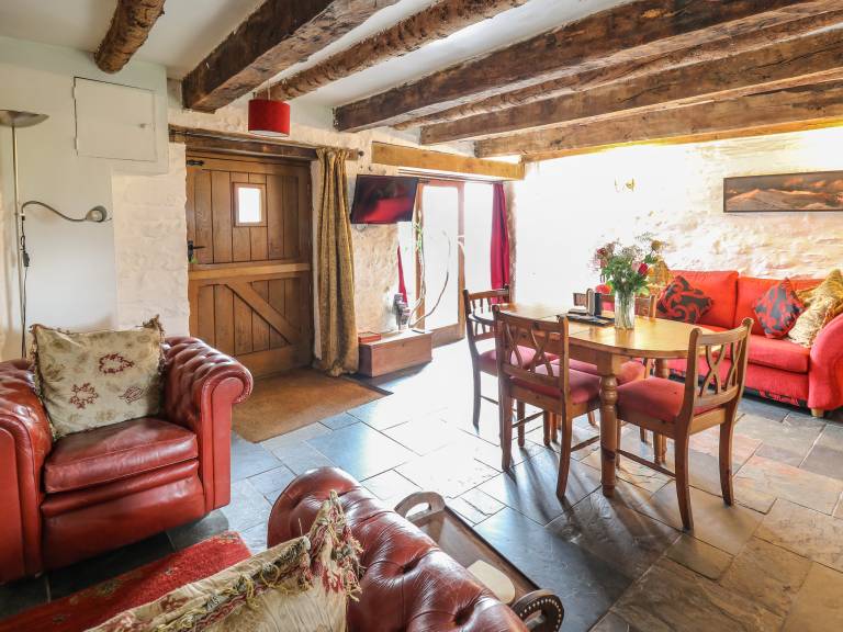 Children-friendly cottage with jacuzzi & garden | Dogs allowed — photo 2
