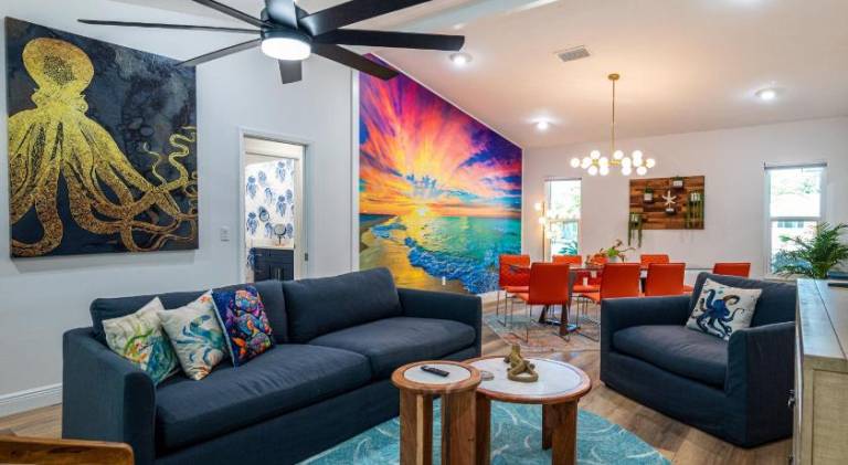 NEW! Blue Iguana! Tropical backyard oasis with heated pool, hot tub, fire table, and more! in Bradenton, FL