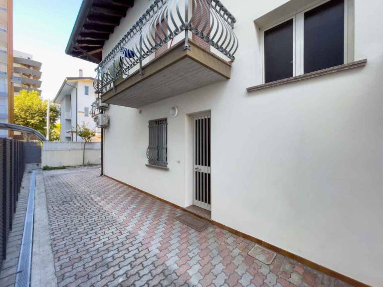 Charming apartment with patio & garden | Close to the beach | Pets allowed — photo 4