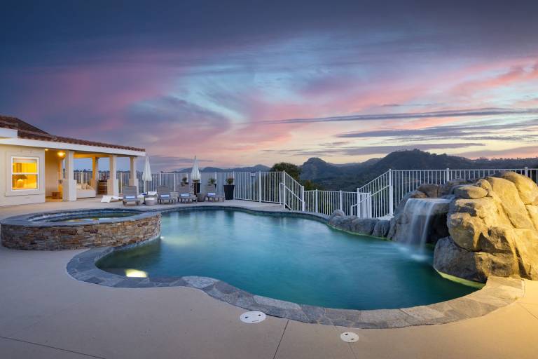 House Lake Elsinore
