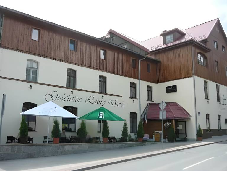 Lesny Dwor Karpacz Piekarnia Mio Padre Restauracja Mamma Mia in Karpacz