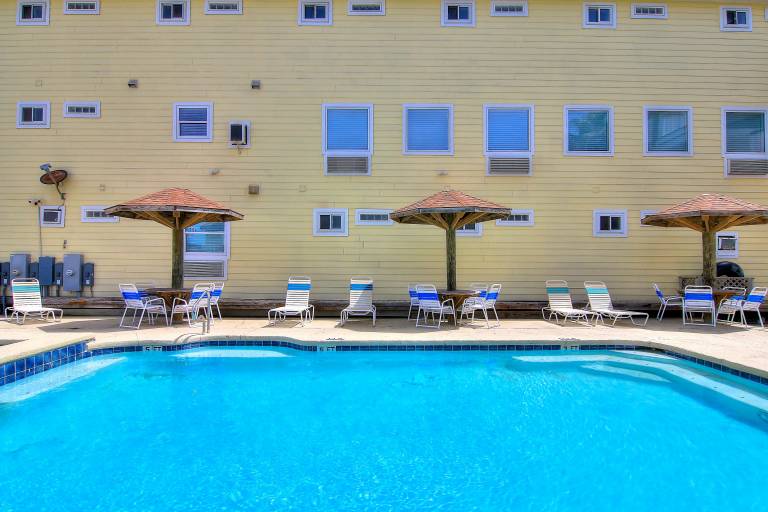Beachgate CondoSuites and Oceanfront Resort — photo 5