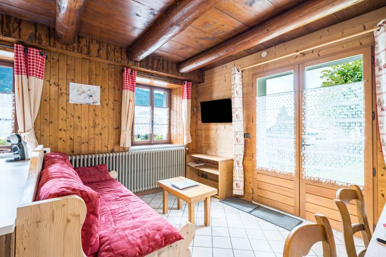 Apartment 'Montcharvin' with Mountain View, Private Terrace and Wi-Fi — photo 3