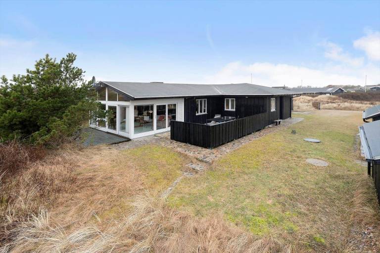 Ferienhaus mit Hund inKlegod Strand  f&uuml;r max. 4 Personen