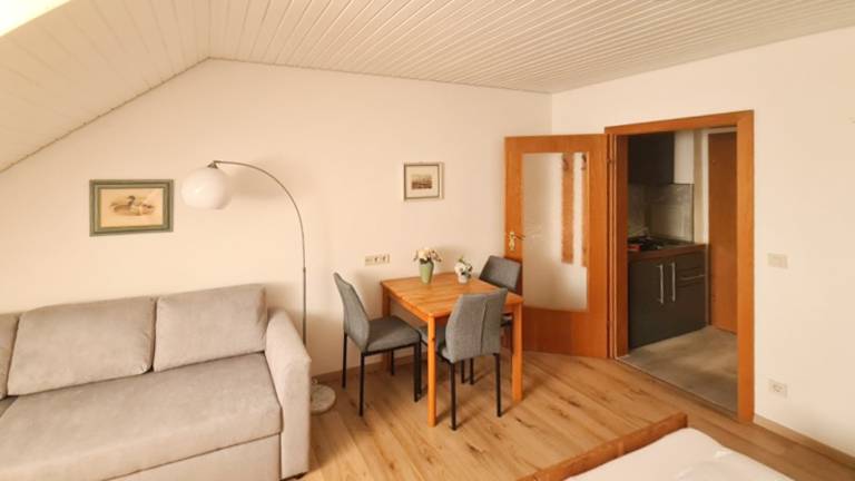 Family-friendly pleasant rental apartment | Garden view | Dogs allowed — photo 4