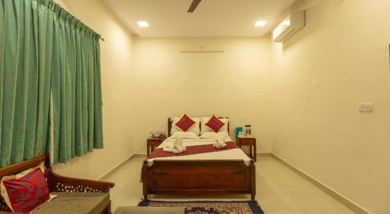 KSTDC Hotel Mayura Adilshahi Bijapur