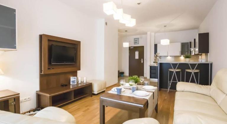 Holiday apartment with pool & hot tub in Kolobrzeg