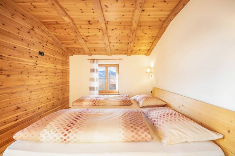 Holiday apartment with garden, grill & patio | Garden view — photo 4