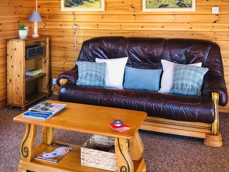 Family-oriented cottage | Sea view | Pet-friendly in Acharacle