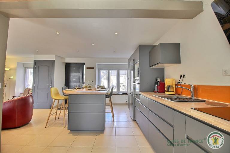Gite with yard & patio | Pet-friendly — photo 3