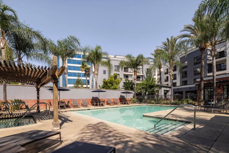 Courtyard by Marriott Los Angeles Burbank Airport — photo 2