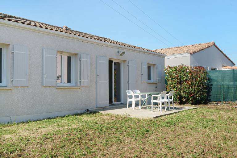 Maison Soleil: Private terrace, private garden & Wi-Fi in Saujon — photo 2