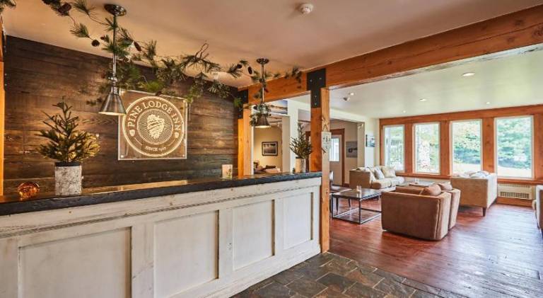 3 Pines Lodge Muskoka in Huntsville, ON