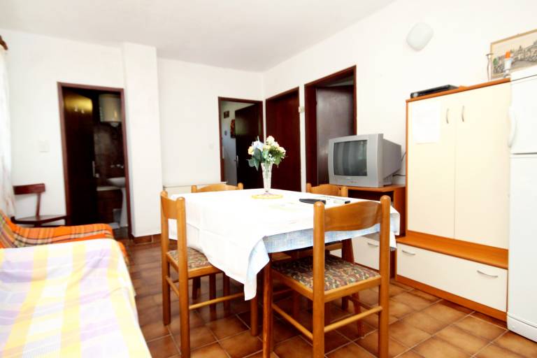 Two bedroom apartment with terrace and sea view Zavala, Hvar (A-594-a) — photo 5