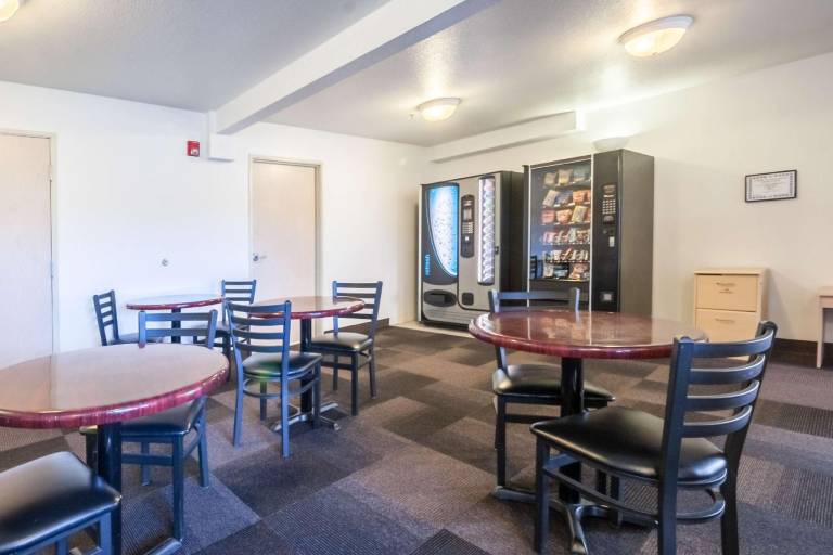 Motel 6 Seaside, OR — photo 4