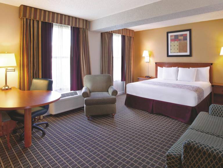 La Quinta Inn by Wyndham Orlando International Drive North — photo 2