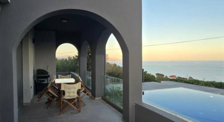 Villa with pool | Next to the beach | Pets are welcome — photo 4