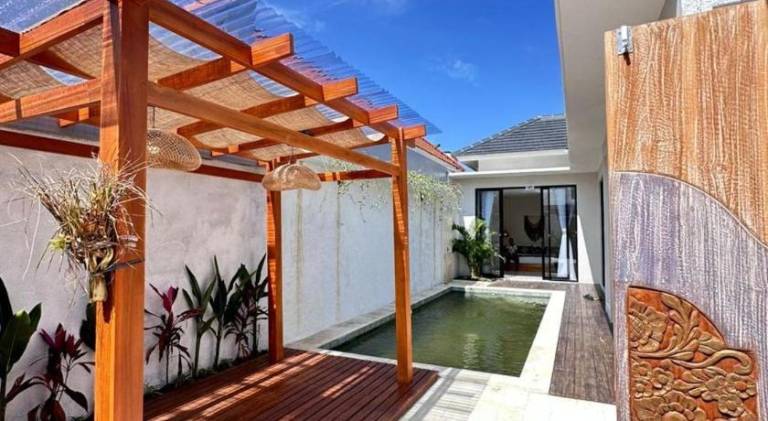 Melva Villa — photo 3