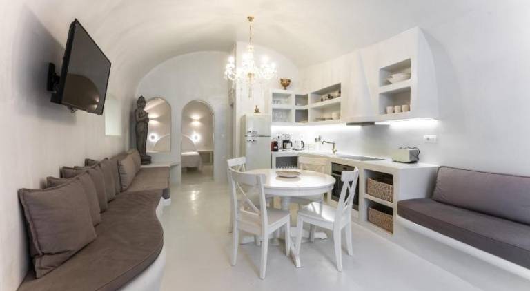 Villa with hot tub & terrace | Dogs allowed — photo 2