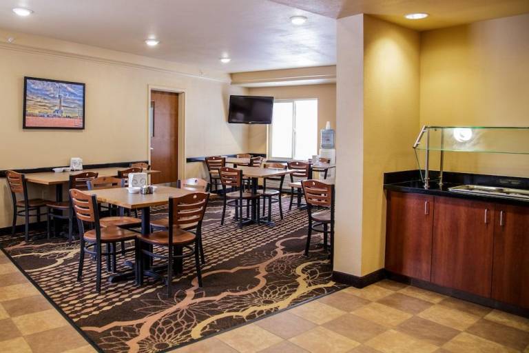 Richland Inn and Suites — photo 3