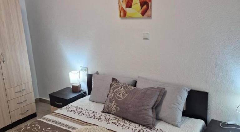 Rental apartment with pool in Kavala