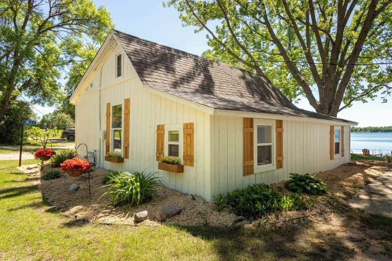 Cabin  Alexandria