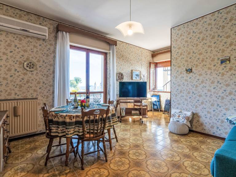 Rental apartment with garden & terrace | Nature view — photo 2