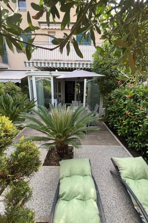 Holiday apartment with terrace & garden — photo 4