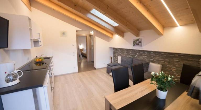 Serviced apartment with sauna, terrace & yard | Suitable for remote work | Pets allowed — photo 2