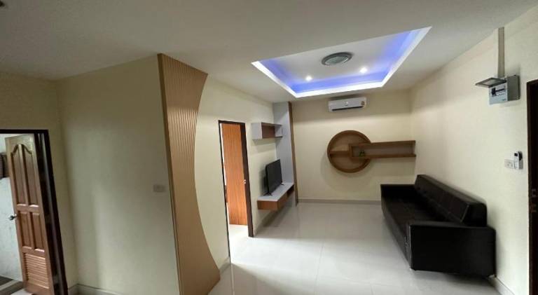 Wonderful rental apartment with patio | Close to Big Buddha | Dogs allowed — photo 2