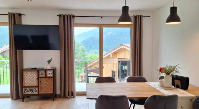 Rental apartment with terrace — photo 2