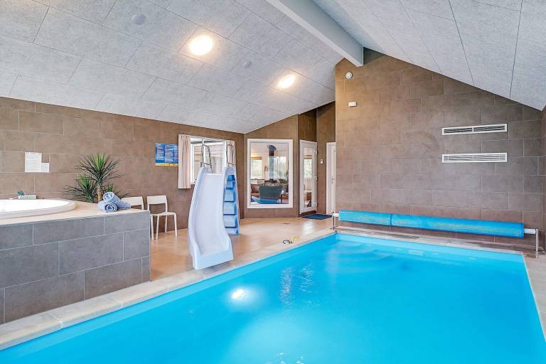 Fully equipped house with pool, sauna & patio | Dogs allowed — photo 4