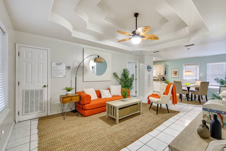 Welcoming Edinburg Apartment - Pet Friendly! in Edinburg, TX