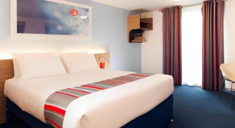 Travelodge Bradford Central — photo 3