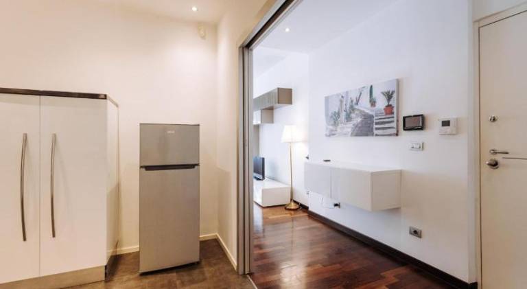 Rental apartment with jacuzzi — photo 4