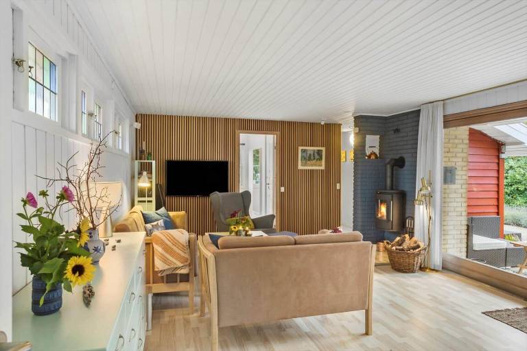 Charming vacation home with patio | Dogs allowed — photo 5