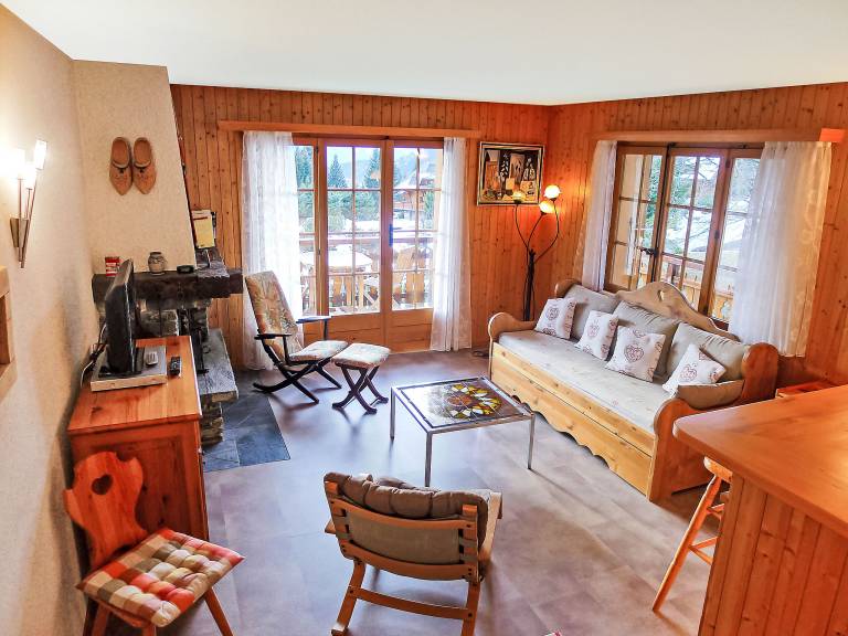 Apartment with sauna & patio | Mountain view — photo 2