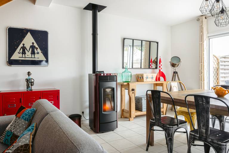 House with garden, patio & barbecue — photo 4