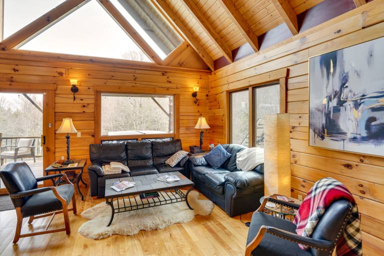 Massachusetts Vacation Rental w/ Deck & Grill — photo 4