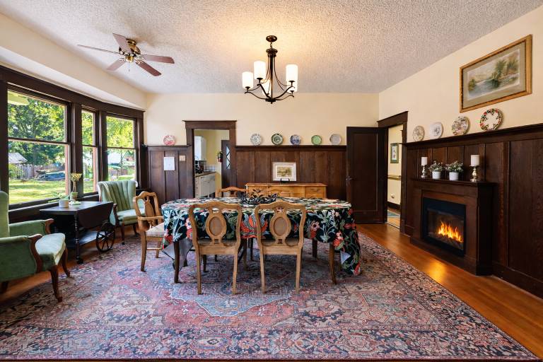 Fully equipped vacation home with BBQ & yard | Pets are welcome — photo 4