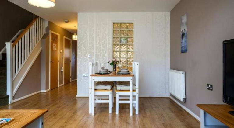 Rental apartment with 3 rooms for 5 persons — photo 2