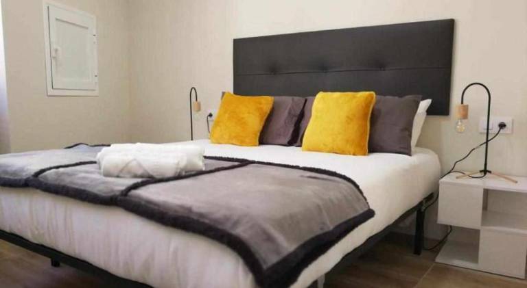 Lovely rental apartment | Perfect for remote work | Dogs allowed in Cáceres