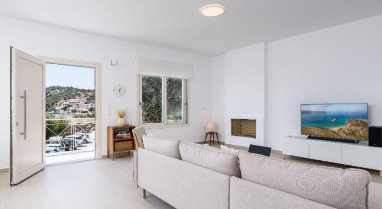 Holiday apartment with terrace & garden — photo 2