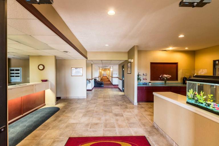 Rodeway Inn Stephenville — photo 2